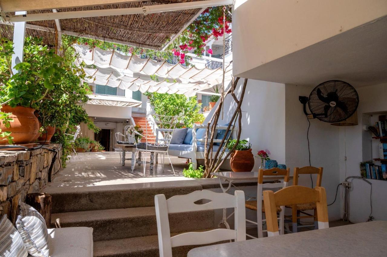 Odyssey Aparthotel Poros Town